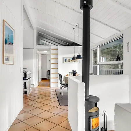 Awesome In With Kitchen بيت للعطل Løkken